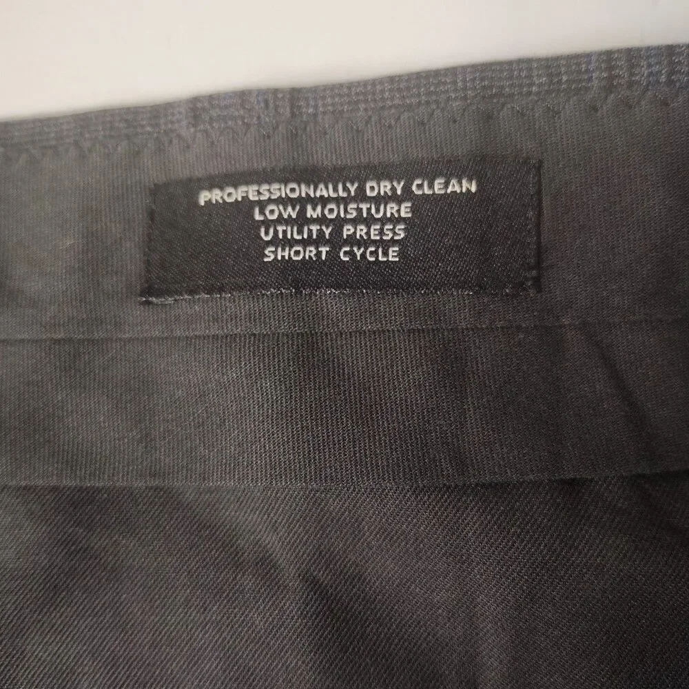 Jos A Bank Mens 40x32 Gray Blue Plaid Signature Wool Pleated Cuffed Dress Pants